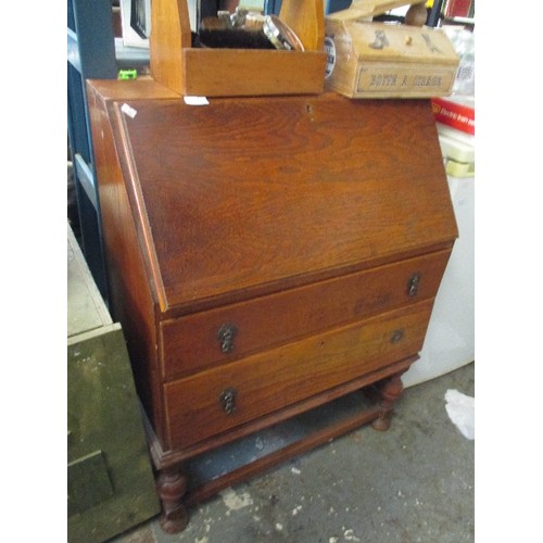 391 - 1930'S OAK BUREAU - PROJECT - NEEDS SOME ATTENTION