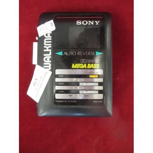 370 - SONY WALKMAN, CASSETTE PLAYER