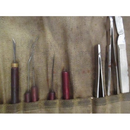 386 - VINTAGE DISSECTION SET WITH SCALPELS, TWEEZERS, CUT THROAT RAZOR ETC