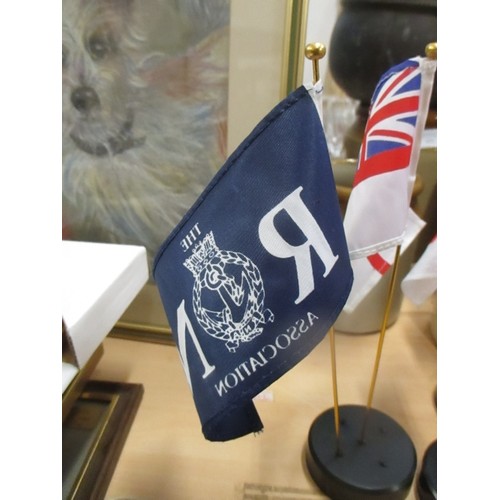 454 - 7 X DESK TOP FLAGS INCLUDING ROYAL NAVY