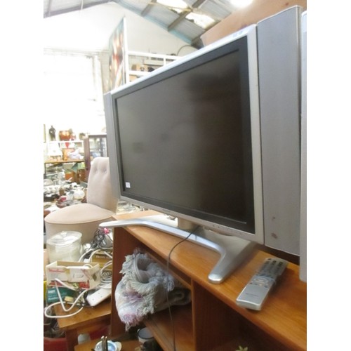 485 - SHARP FLAT SCREEN TV WITH REMOTE - 32