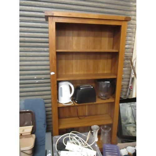 508 - OAK WALL UNIT WITH 2 DRAWERS BELOW - 88CM X 30CM X 190CM - DRAWERS ARE MISSING THE HANDLE PULLS