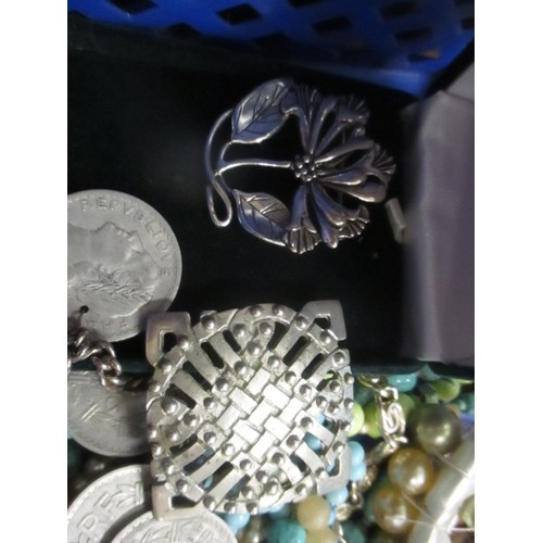 382 - TRAY OF COSTUME JEWELLERY, SOME VINTAGE, INC SILVER METAL HONEYSUCKLE BROOCH IN BOX, 5 FRANC COIN BE... 