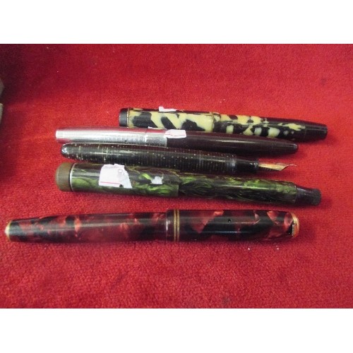 39 - COLLECTION OF 5 VINTAGE FOUNTAIN PENS INCLUDING 