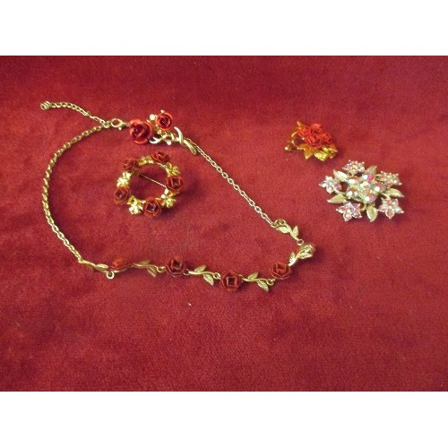 49 - COLLECTION OF RED ROSE AND GILT JEWELLERY INC A NECKLACE AND BROOCHES