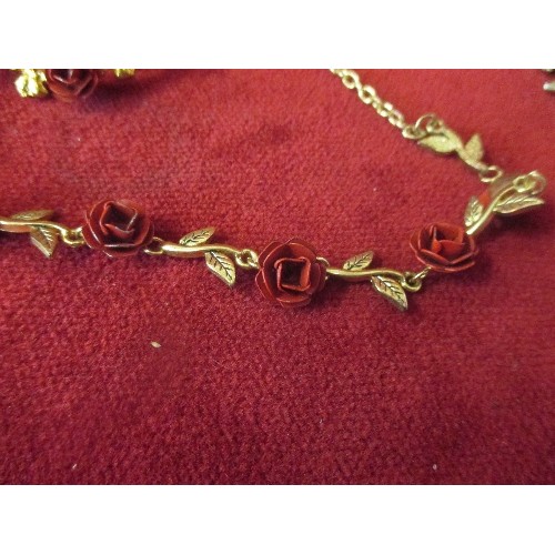 49 - COLLECTION OF RED ROSE AND GILT JEWELLERY INC A NECKLACE AND BROOCHES