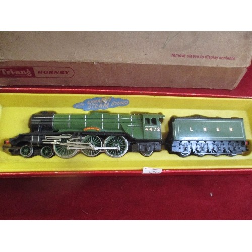 115 - TRI ANG HORNBY FLYING SCOTSMAN R855N WITH STEAM SOUND, BOX AND OUTSIDE SLEEVE