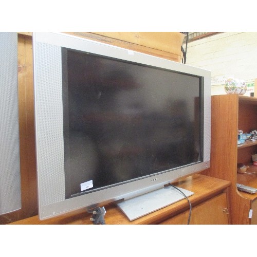 486 - TOSHIBA FLAT SCREEN TV  - 30