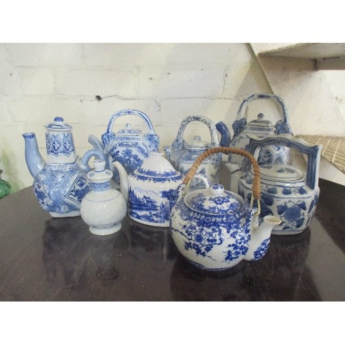 174 - COLLECTION OF VINTAGE ORIENTAL BLUE AND WHITE PORCELAIN TEA POTS INCLUDING JAPANESE TEAPOT WITH WICK... 