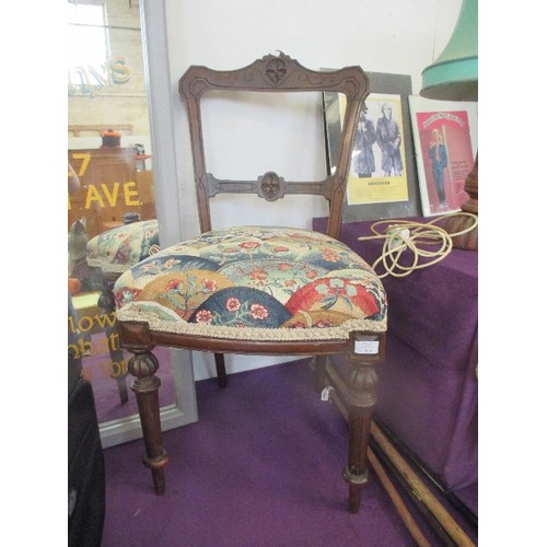 115 - VICTORIAN UPHOLSTERED CHAIR. LOVELY FABRIC IN GOOD CLEAN CONDITION.