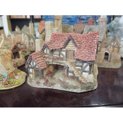 179 - DAVID WINTER/LILLIPUT LANE ETC COTTAGES. X 12