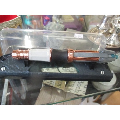 208 - DOCTOR WHO SONIC SCREWDRIVER. WITH LIDDED PRESENTATION BOX.