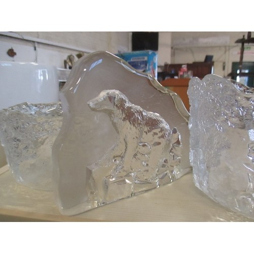 265 - 2 SCANDINAVIAN HEAVY GLASS BOWLS, AND A HEAVY GLASS BLOCK FEATURING A POLAR BEAR AND CUB.