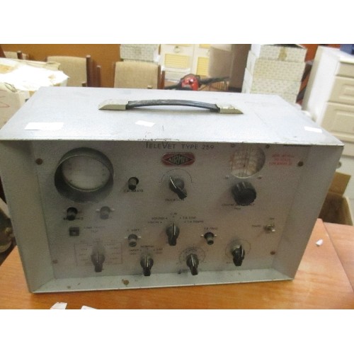 300 - 1950'S TELEVISION SIGNAL TESTING MACHINE  - TELEVET TYPE 259 BY AIRMEC - WITH 