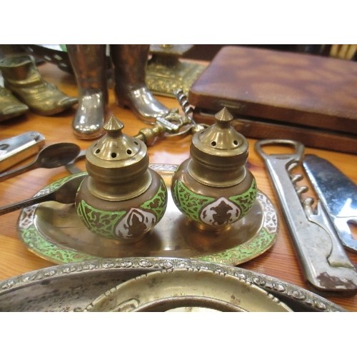 308 - COLLECTION OF VINTAGE METALWARE INC SILVER PLATED BOOT TOT MEASURES, ANTIQUE BRASS CANDLESTICK, GRAP... 