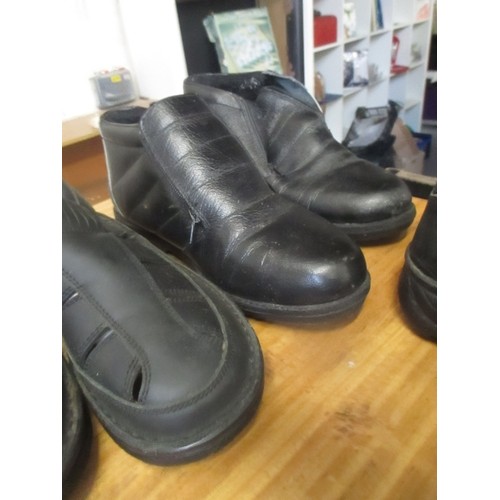 325 - 6 PAIRS OF GENTS SHOES, SIZE 8 / 8.5 INC CLARKES LEATHER BOOTS, 