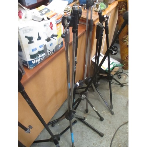 332 - 8 X MICROPHONE STANDS