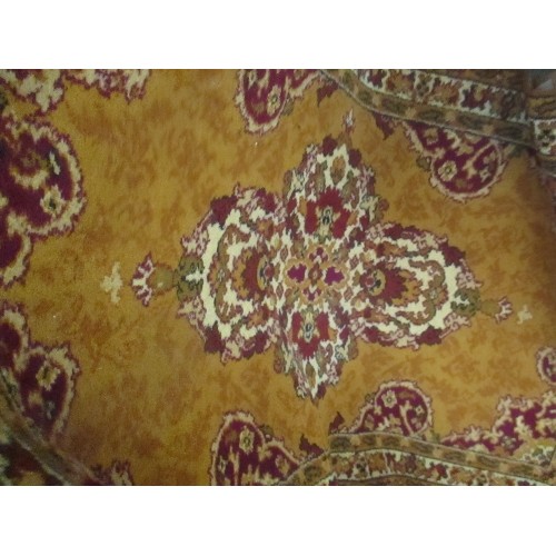 334 - TRADITIONAL RUG IN RICH COLOURS - GOLD AND MAROON - 150CM X 90CM