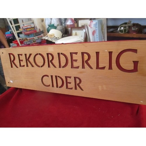 121 - REKORDELIG CIDER LIGHT-UP SIGN.