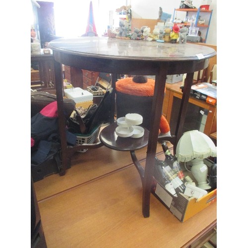 252 - LOVELY VICTORIAN CIRCULAR SIDE TABLE WITH LOWER POT SHELF.