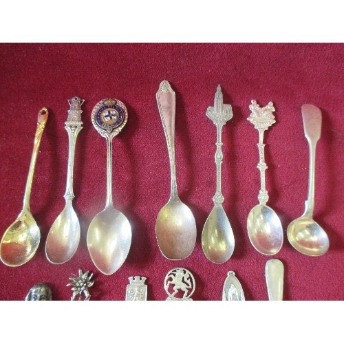 13 - COLLECTION OF VINTAGE SOUVENIR SPOONS INC ONE WITH UNICORN IN STERLING SILVER BIRM 1974, ALSO OCEAN ... 