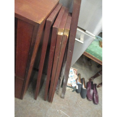 453E - 1960'S TEAK LADDERAX WALL UNIT WITH 4 SHELVES, BUREAU SECTION AND DRAWER SECTION. WITH THREE WALL SU... 