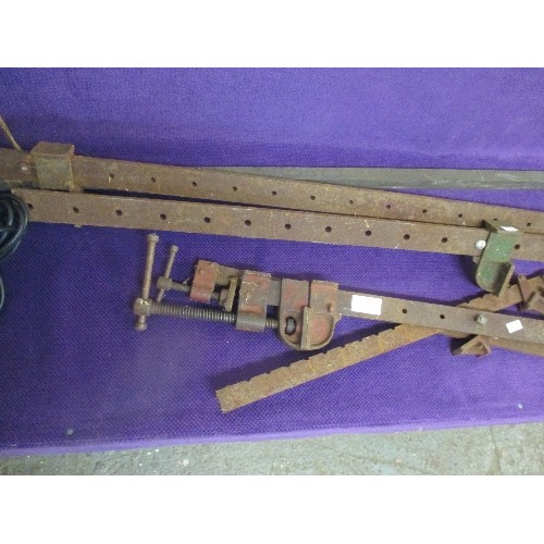 164 - 4 X SASH CLAMPS - TWO 4 FOOT, AND TWO 2 FOOT