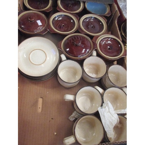 189 - BOX OF DENBY STONEWARE INCLUDING A COOKING POT, 8 X SMALL LIDDED POTS AND 7 COFFEE CUPS WITH 5 SAUCE... 