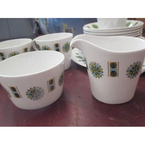 226 - MID CENTURY RETRO COLCLOUGH PART TEA SET