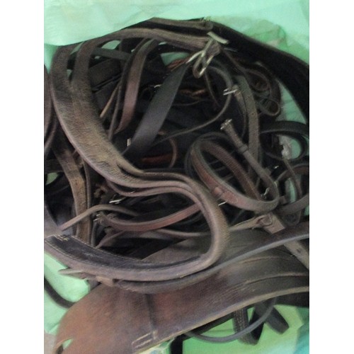 235 - BAG FULL OF VINTAGE LEATHER HORSE TACK