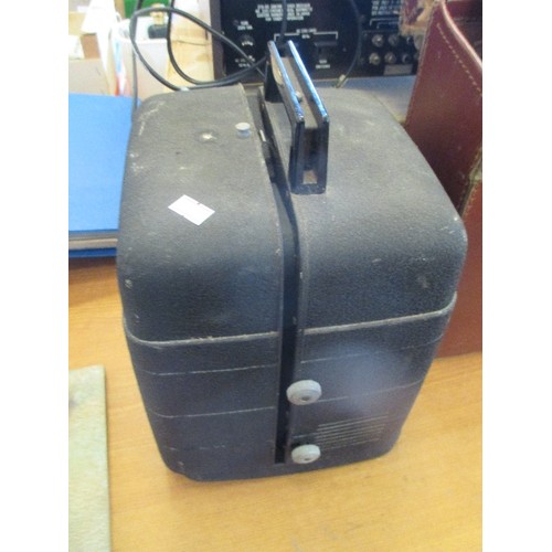 269 - VINTAGE CINE FILM PROJECTOR IN CASE