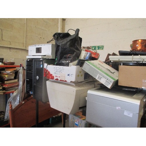 308 - JOB LOT OF COMPUTER WARES -  KEYBOARDS, SCREENS,  ETC