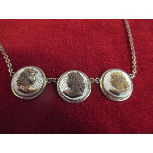 21 - 835 SILVER NECKLACE WITH MOTHER OF PEARL SHELL CAMEOS