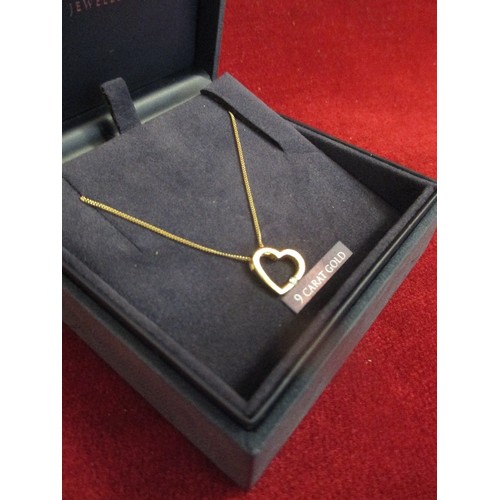 32 - 9CT GOLD CHAIN NECKLACE WITH A GOLD HEART AND DIAMOND PENDANT - IN BEAVERBROOKS JEWELLERS BOX - 2.4 ... 