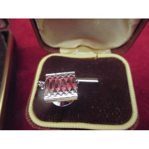 55 - STRATTON ENGLAND CUFFLINKS AND TIE TACK IN BOX AND A FURTHER TIE TACK IN BOX