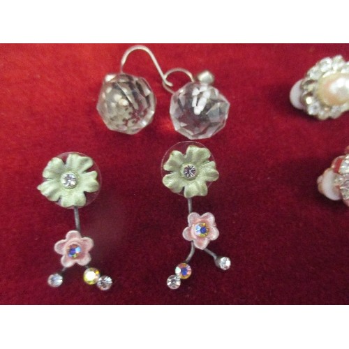 58 - 4 PAIR OF COSTUME JEWELLERY EARRINGS - DIAMANTE AND CRYSTAL