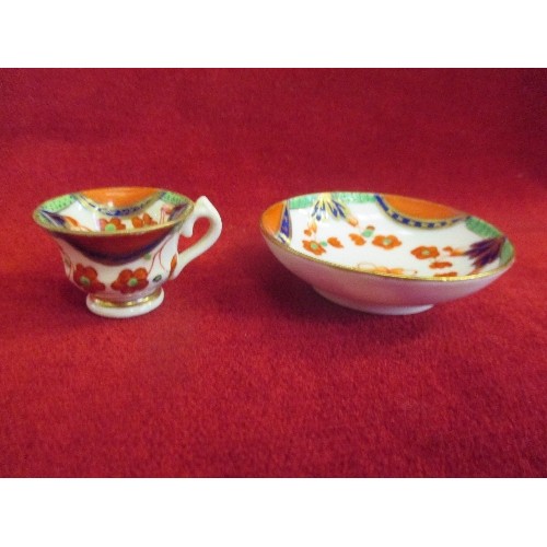 5 - 19TH CENTURY MINIATURE DOLLS CUP AND SAUCER - GAUDY WELSH PATTERN - DIA OF CUP 3.5 CM