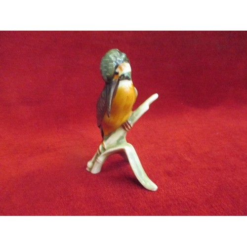 8 - GOEBEL WEST GERMANY PORCELAIN KINGFISHER ON A TREE BRANCH