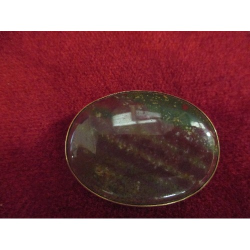 59 - A BEAUTIFUL 9CT GOLD SCOTTISH BLOODSTONE BROOCH - EDINBURGH HALLMARK