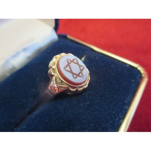 113 - VICTORIAN 9CT GOLD SIGNET RING WITH INTAGLIO OF THE STAR OF DAVID  -  A JEWISH OR MASONIC RING. BIRM... 