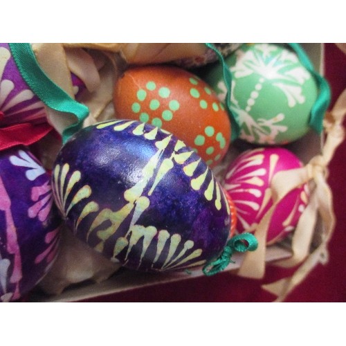 182C - VINTAGE 20TH CENTURY DECORATED EGGS. EASTERN EUROPEAN. 11 EGGS COMPLETE WITH RIBBONS.