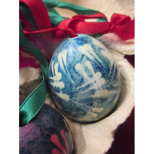 182B - VINTAGE 20TH CENTURY DECORATED EGGS. EASTERN EUROPEAN. 6 EGGS COMPLETE WITH RIBBONS.