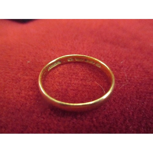 21A - 22Ct GOLD WEDDING BAND SIZE X  WEIGHT 4.58 Gr