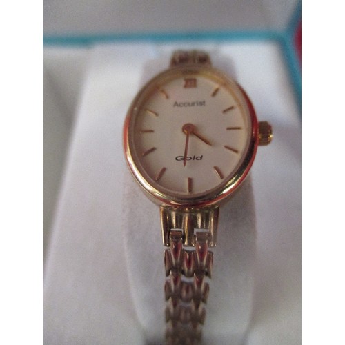 128 - A GOLD ACCURIST WATCH AND STRAP BOTH 9ct GOLD WORKING 10.32 GRAMS