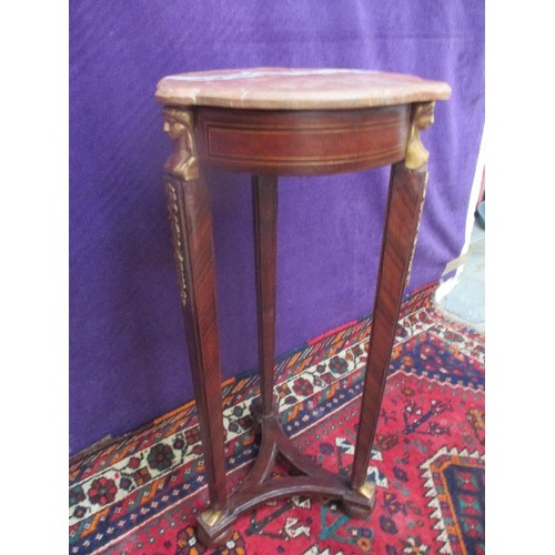 261 - A PIER TABLE IN FRENCH EMPIRE STYLE, BURR WALNUT AND ROSEWOOD VENEER WITH SHAPED MARBLE TOP. THE THR... 