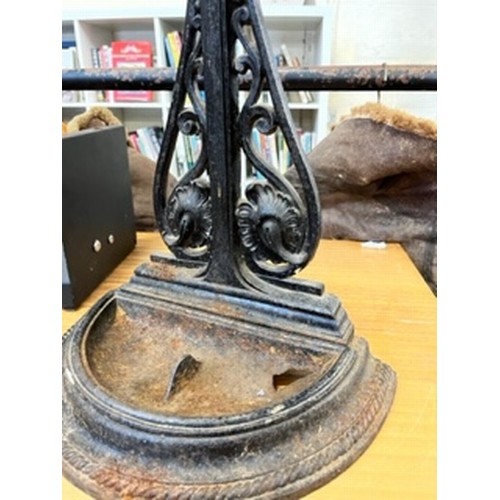 449 - AN ORIGINAL VICTORIAN CAST IRON STICK STAND - DIAMOND REGISTRATION MARK FOR 1863 - OLD REPAIR TO LH ... 