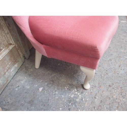 466 - PINK UPHOLSTERED BUTTON BACK CHAIR ON WHITE QUEEN ANNE LEGS