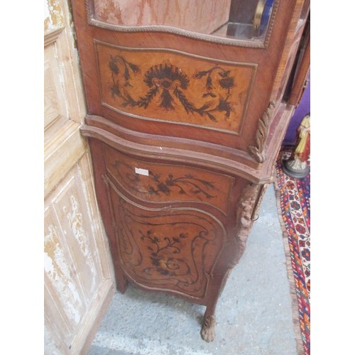 209 - A SUPERB FRENCH STYLE VITRINE CABINET, THE TOP SECTION WITH GLASS SHELVES AND DAMASK FABRIC BACK PAN... 