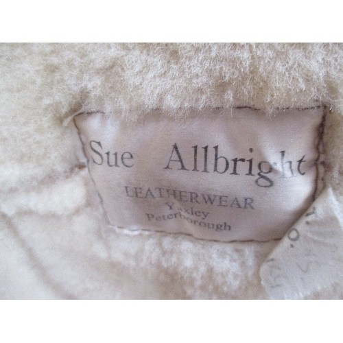 234A - GENTS REAL SHEEPSKIN COAT - MID LENGTH, IN VERY GOOD CONDITION - LABEL - 