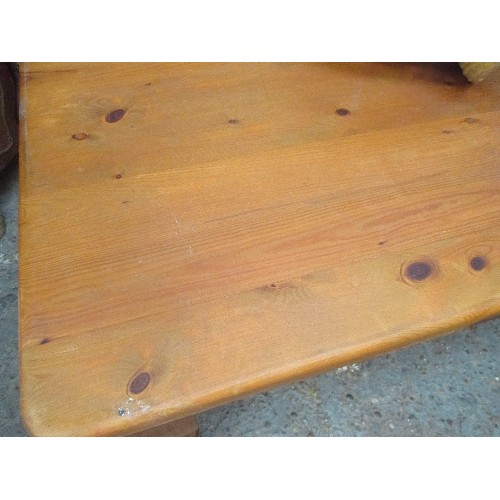 217 - LARGE PINE FARMHOUSE STYLE DINING TABLE ON TURNED LEGS - 216CM X 92CM